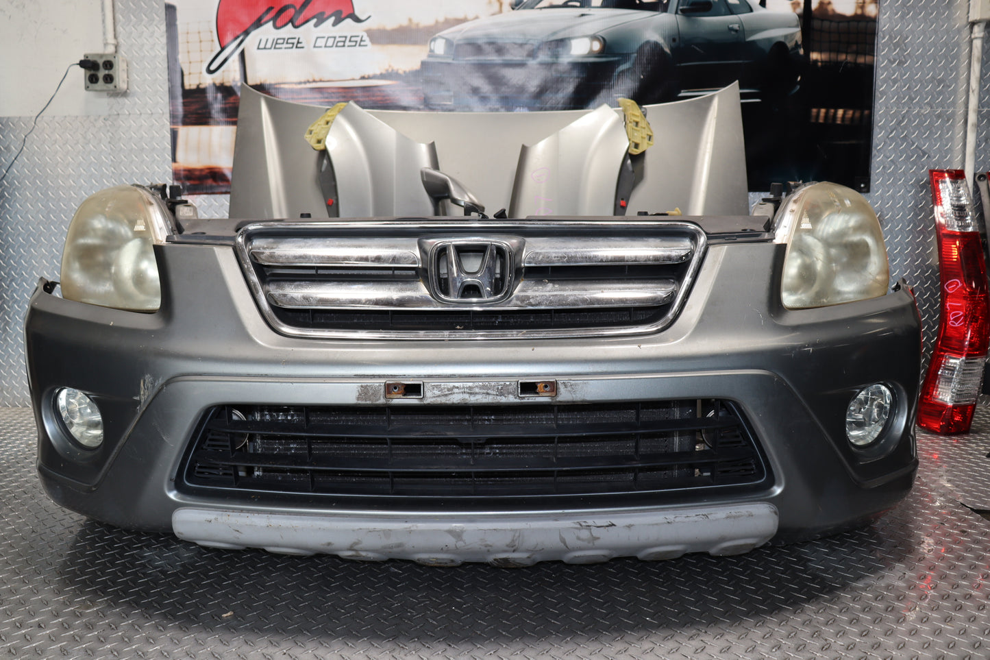 JDM 2002 - 2006 HONDA CRV CR-V RD1 COMPLETE FRONT END NOSE CUT